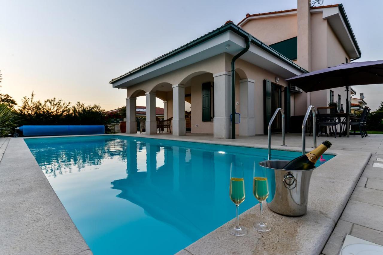 Villa Luciana Spa House, Buje Exterior photo